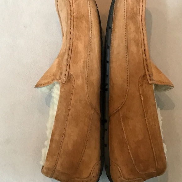 UGG Australia Ascot Tan Slippers, Size 10 Men's, Style 5775 - Picture 3 of 8